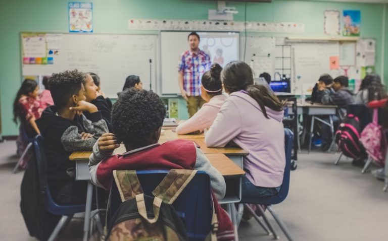 Photo Language classroom
